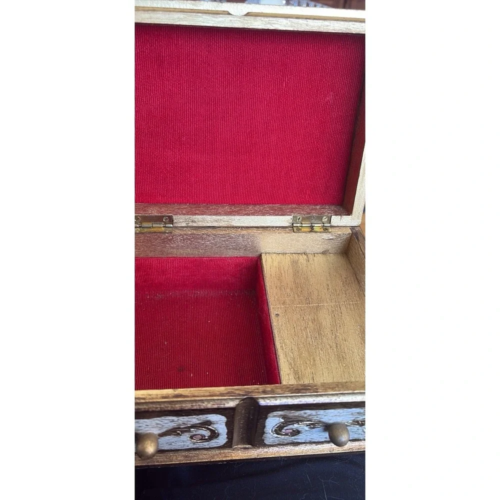 Vintage Music Box Jewelry Box Velvet Lined Victorian Portrait Japan